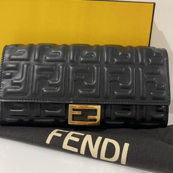 Genuine FENDI wallet - Picture 3 of 5